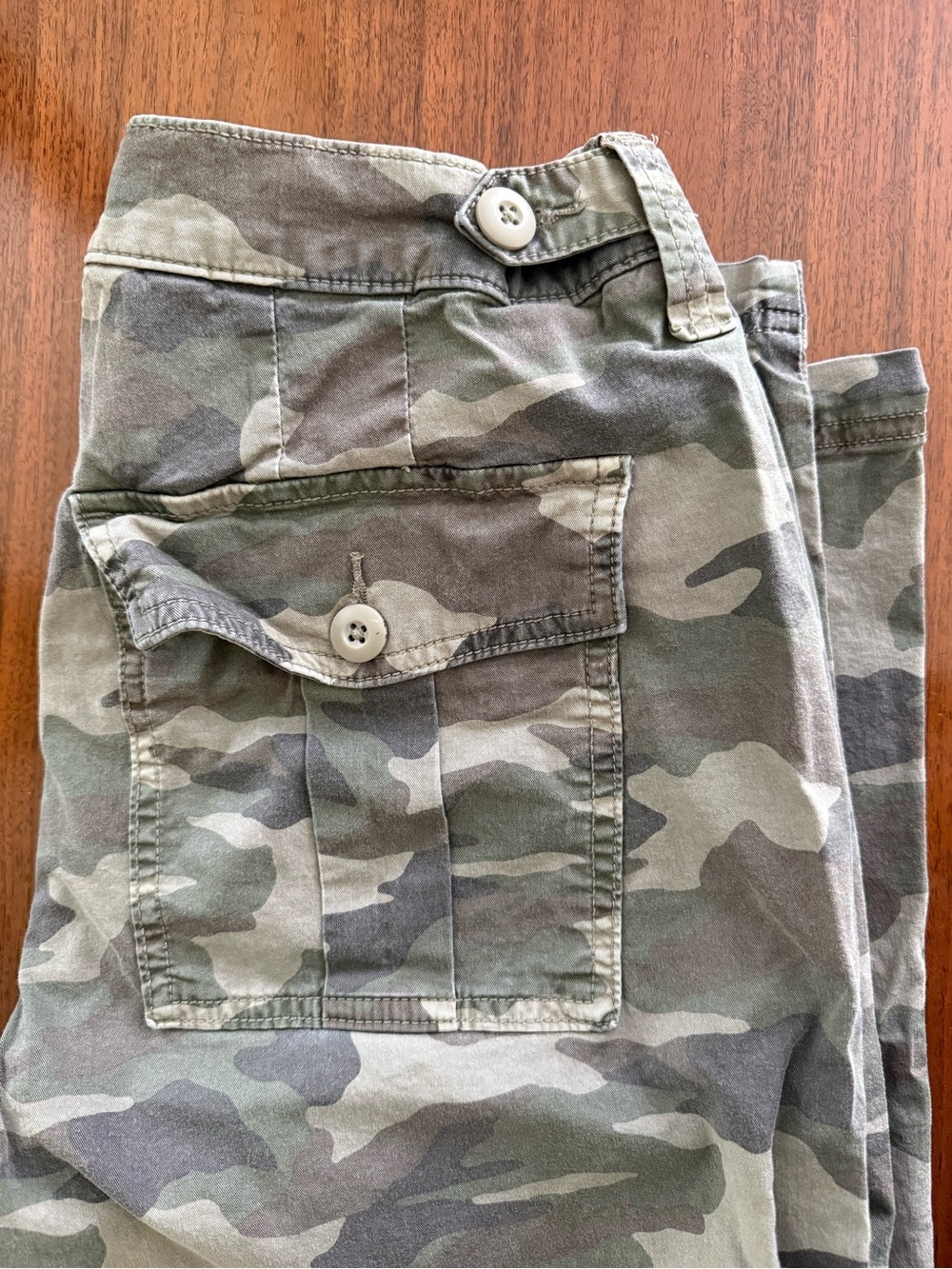 American Eagle Outfitters Women's Camo Ankle-Length Pants - Green/Gray - Picture 2 of 6